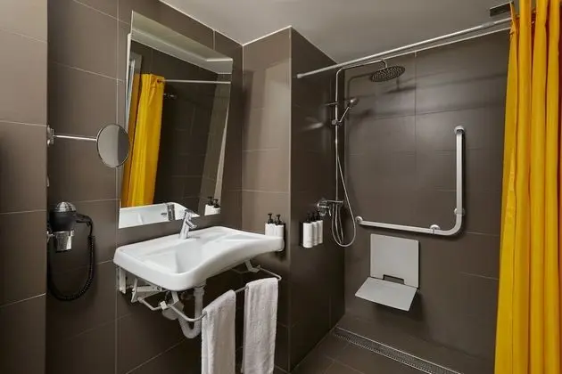 Premium Oda, 1 En Büyük (King) Boy Yatak, Engellilere Uygun