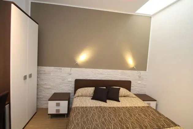 Tek Büyük Yataklı Oda