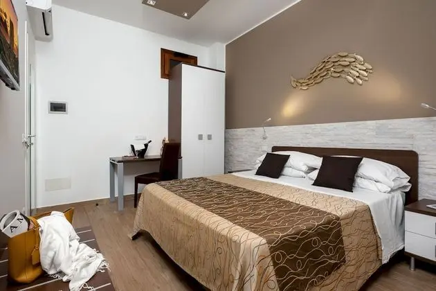 Tek Büyük Yataklı Oda