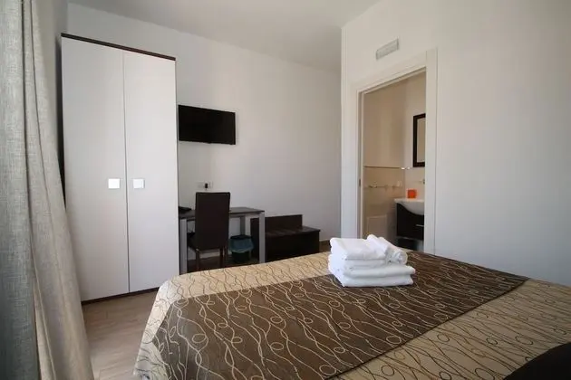 Tek Büyük Yataklı Oda, Balkon