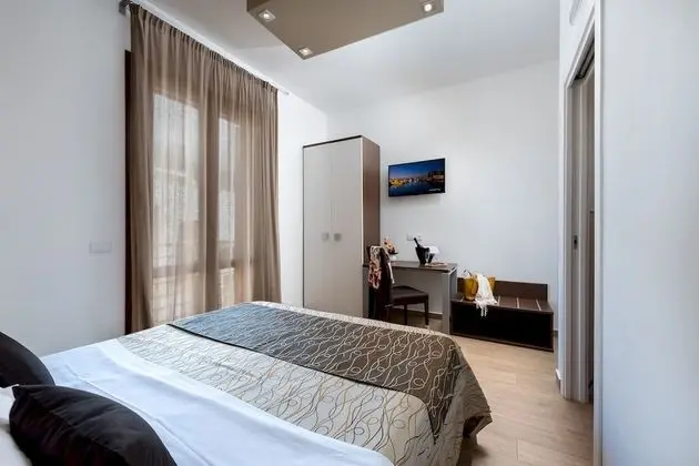 Tek Büyük Yataklı Oda, Balkon