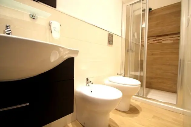 Tek Büyük Yataklı Oda, Balkon