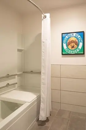 Oda, 1 En Büyük (King) Boy Yatak ve Çekyat, Engellilere Uygun