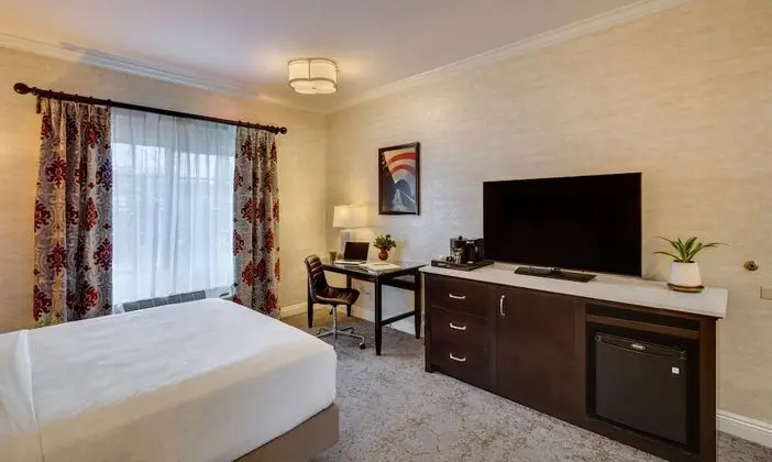 Room, 1 Queen Bed, Accessible