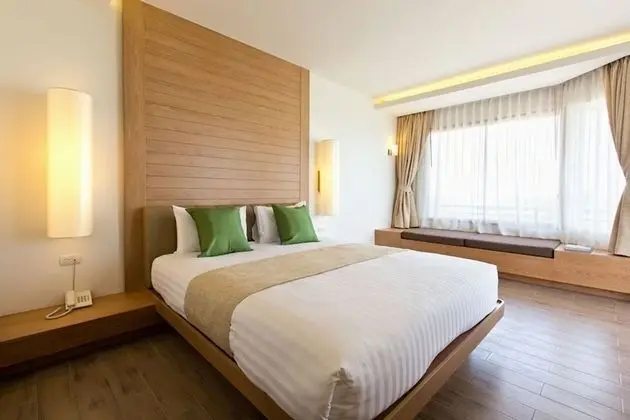 Superior King  - Free Transfer to Hua Hin Beach