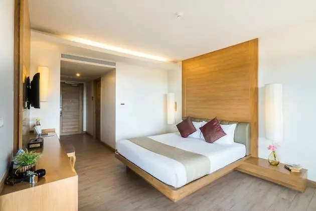 Superior King  - Free Transfer to Hua Hin Beach