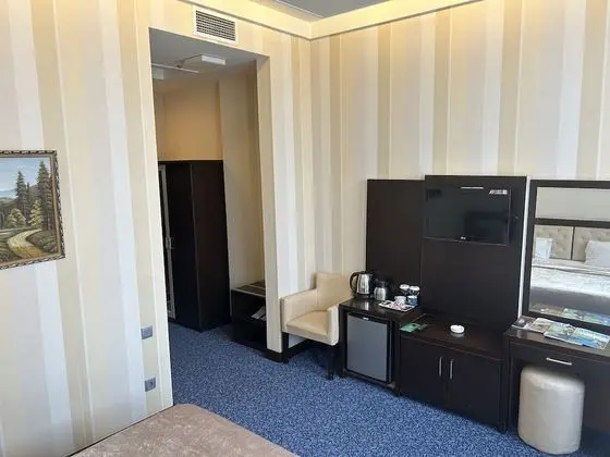 Comfort Büyük Yataklı Tek Kişilik Oda