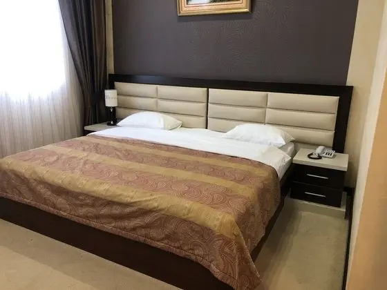 Comfort Büyük Yataklı Tek Kişilik Oda