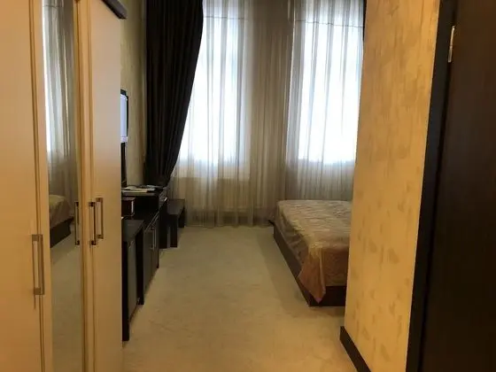 Comfort Büyük Yataklı Tek Kişilik Oda