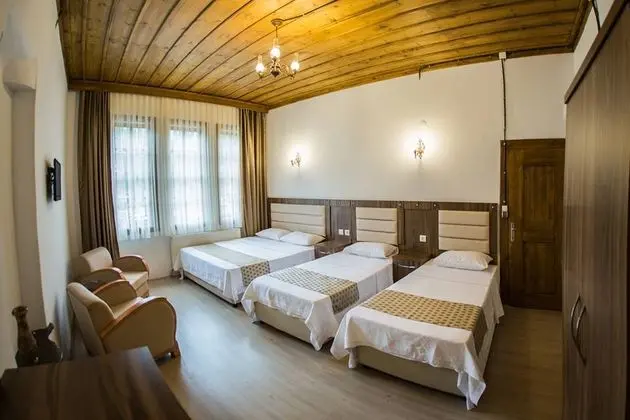 Aile Odası, Şehir Manzaralı