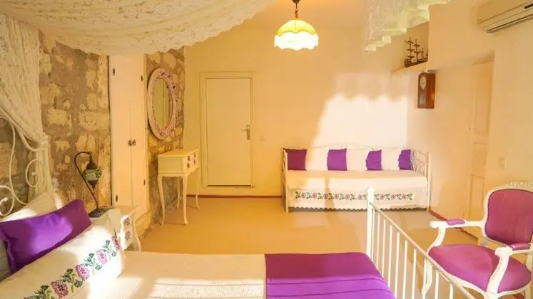 Standart Oda, Avlu Manzaralı