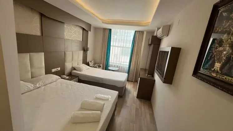 Standart Üç Kişilik Şehir manzarası Oda