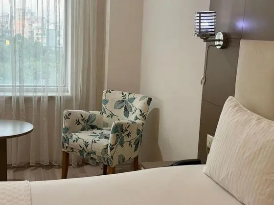 https://images.odamax.com/img/1920x1080/odamax/image/upload/Ayseli_Hotel_202607081123045_WhatsApp_Image_2026_07_03_at_17_11_03.jpeg