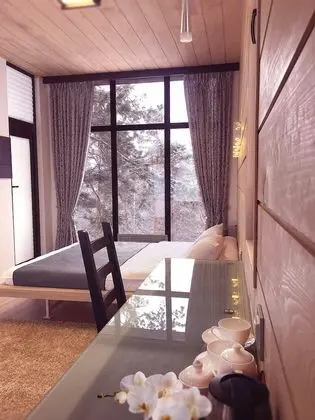 Kır Evi, Teras