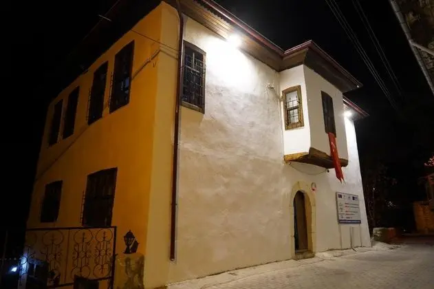 Konak Oda, Avlu Manzaralı