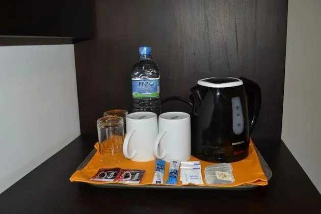 Deluxe Üç Kişilik Oda, 1 Yatak Odası, Bahçe Manzaralı, Havuz Kenarı