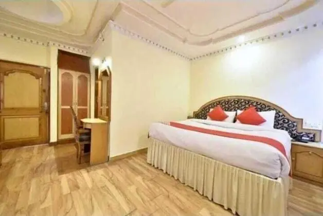 Super Deluxe Room