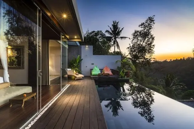 Deluxe Villa