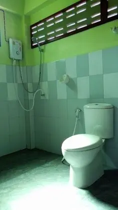 Üç Kişilik Oda