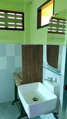 Üç Kişilik Oda