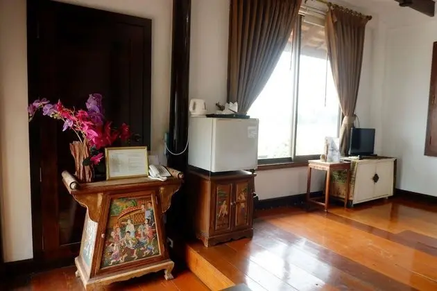 Deluxe Oda (River Front)