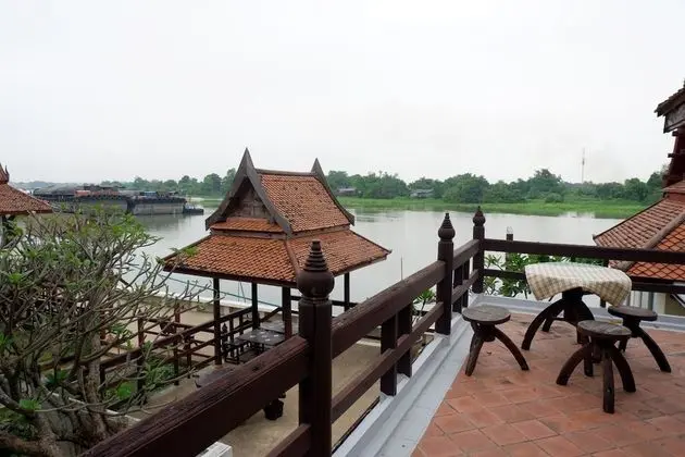 Deluxe Oda (River Front)