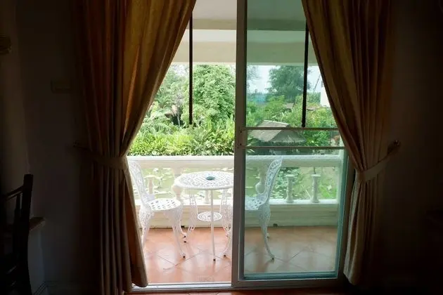 Deluxe Oda (River View)