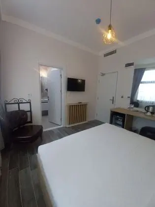 Standard Oda, Sigara İçilmez, Şehir Manzaralı