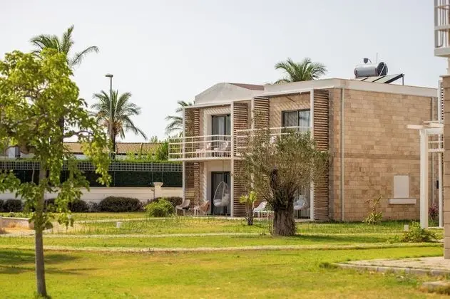 Standard Üç Kişilik Oda, Bahçe Manzaralı