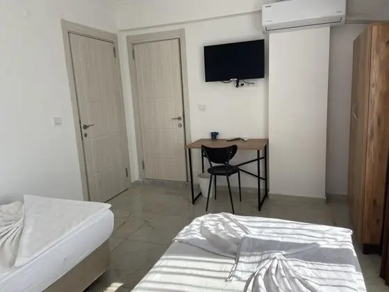 Triple Oda - Üç Ayrı Yataklı , Şehir Manzaralı
