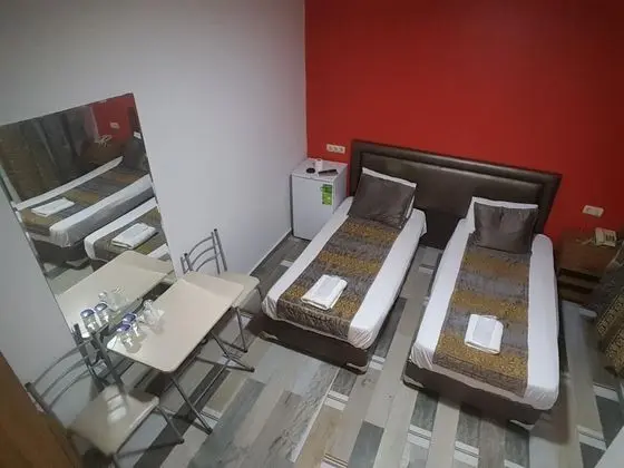 Tek Büyük veya İki Ayrı Yataklı Oda