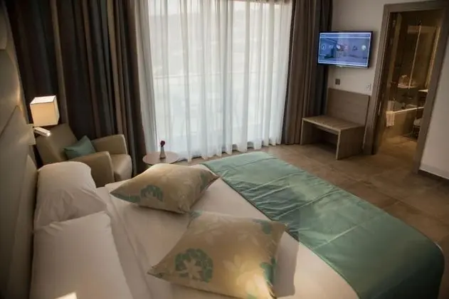 Tek Büyük Yataklı Oda, Deniz Manzaralı