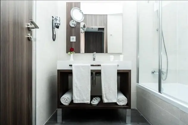 Deluxe Tek Büyük Yataklı Oda, Deniz Manzaralı