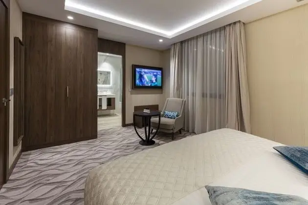 Comfort Tek Büyük Yataklı Oda