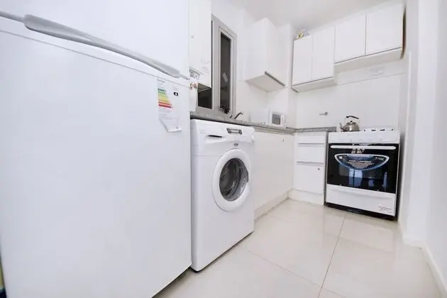 Apart Daire, 1 Büyük (Queen) Boy Yatak ve Çekyat, Sigara İçilmez, Şehir Manzaralı
