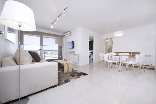 Apart Daire, 1 Büyük (Queen) Boy Yatak ve Çekyat, Sigara İçilmez, Şehir Manzaralı