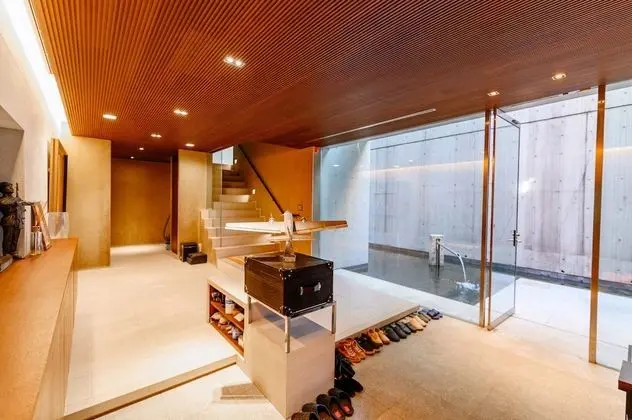 Ev, Sigara İçilmez (Azabu Modern)
