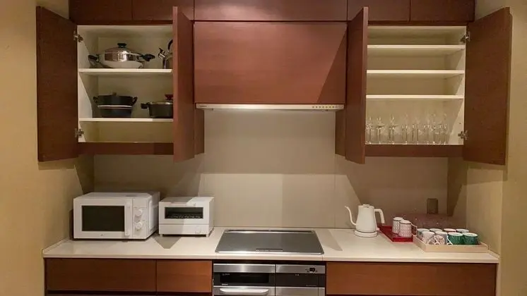 Ev, Sigara İçilmez (Azabu Modern)