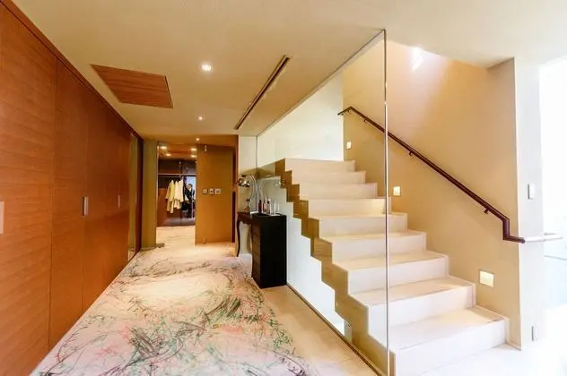Ev, Sigara İçilmez (Azabu Modern)