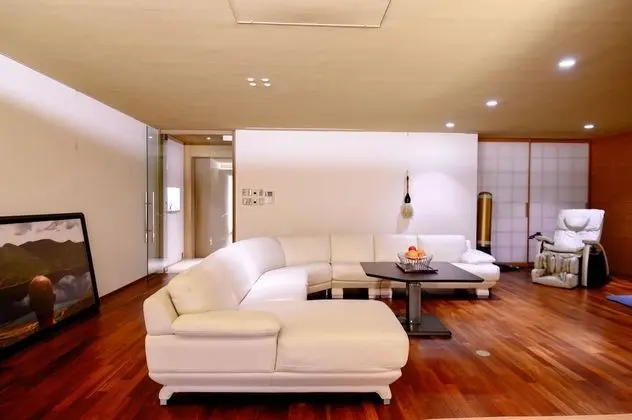 Ev, Sigara İçilmez (Azabu Modern)