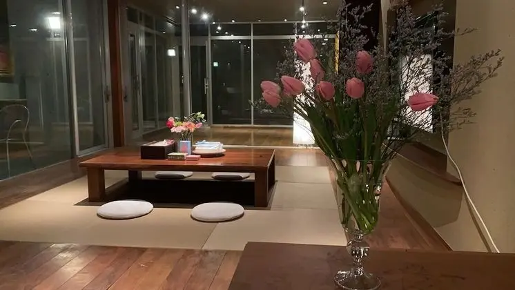 Ev, Sigara İçilmez (Azabu Modern)