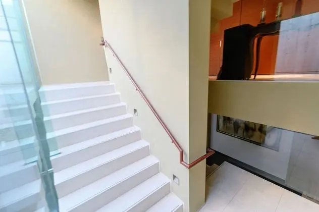 Ev, Sigara İçilmez (Azabu Modern)