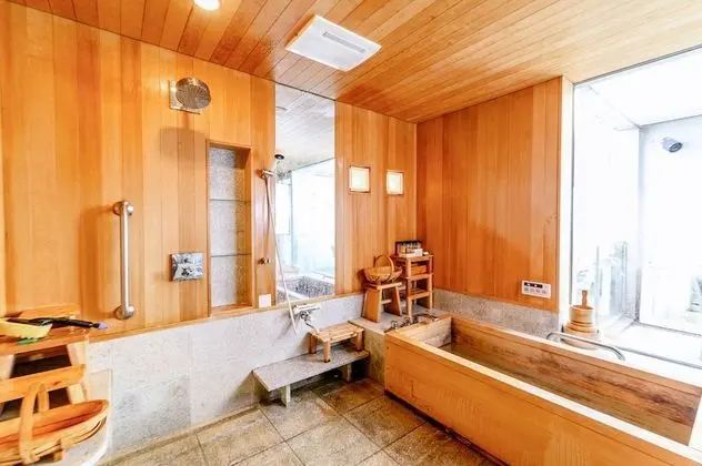 Ev, Sigara İçilmez (Azabu Modern)
