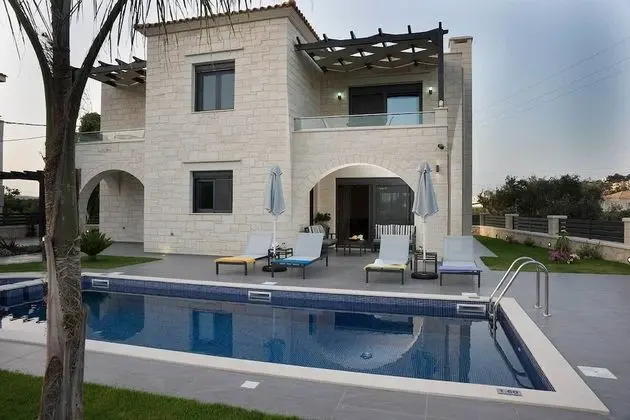 Villa, 4 Yatak Odası, Kişiye Özel Havuzlu