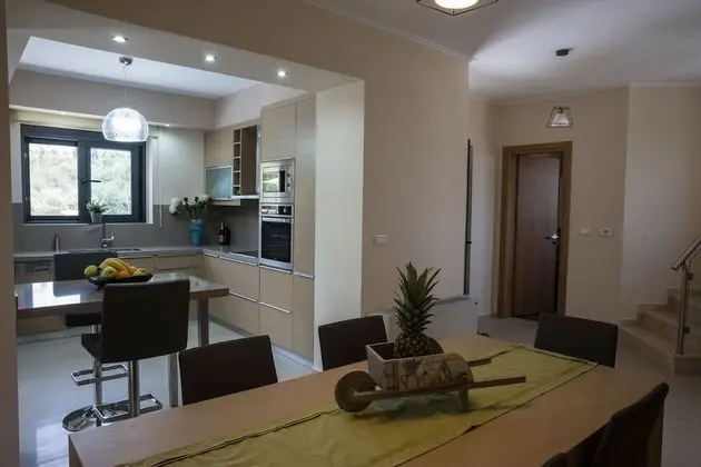 Villa, 4 Yatak Odası, Kişiye Özel Havuzlu