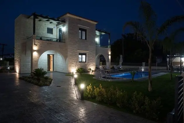 Villa, 4 Yatak Odası, Kişiye Özel Havuzlu