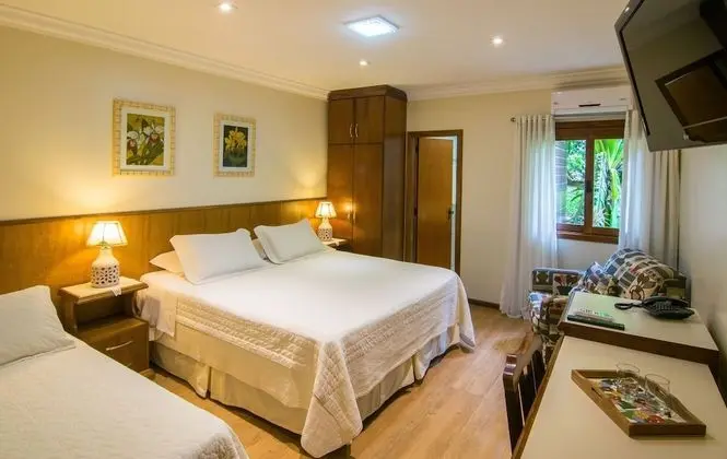 Deluxe Üç Kişilik Oda