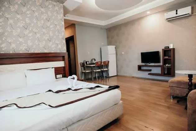 Deluxe Üç Kişilik Oda