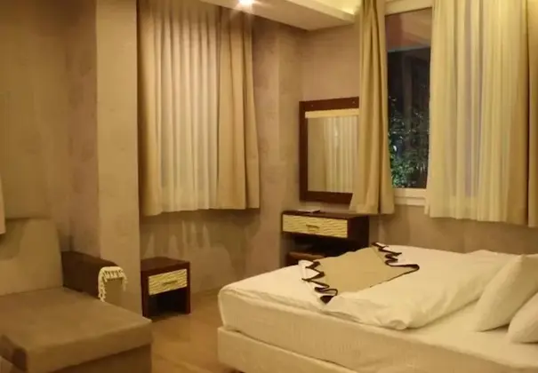 Deluxe Üç Kişilik Oda - İadesiz Oda Kahvaltı