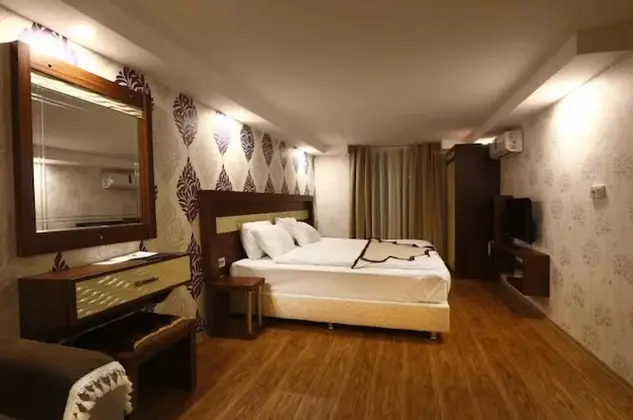 Standart Tek Büyük Yataklı Oda - İadesiz Oda Kahvaltı